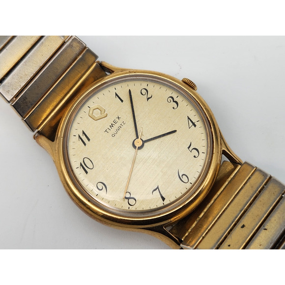 Vintage Timex Men M CELL Quartz Analog Watch 34mm - Picture 1 of 11